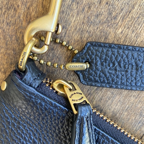 COACH Black Pebble Leather Wristlet With Rivets - Picture 4 of 10